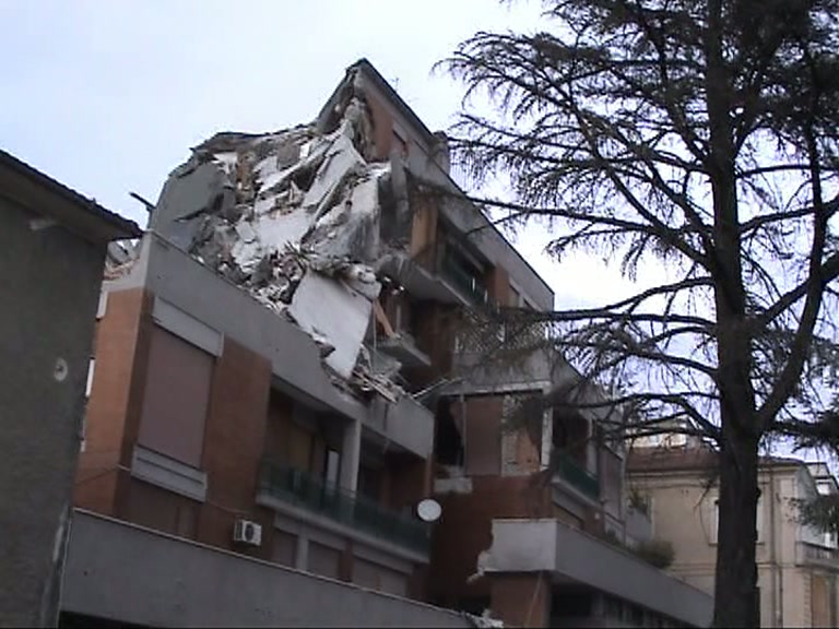 terremoto laquila 060409 07